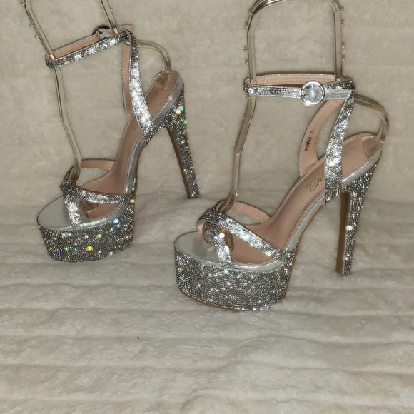 Bejeweled Pandora Silver Rhinestone Platform 6.5" Heels Defects - Picture 8 of 17